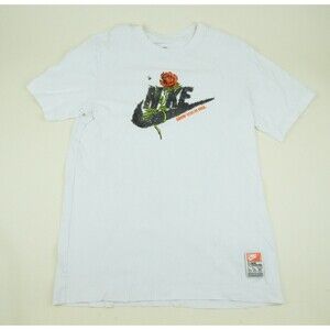 Nike Men's White T-Shirt Size Small DQ1027-100 'Grow Your Sole' Graphic Tee